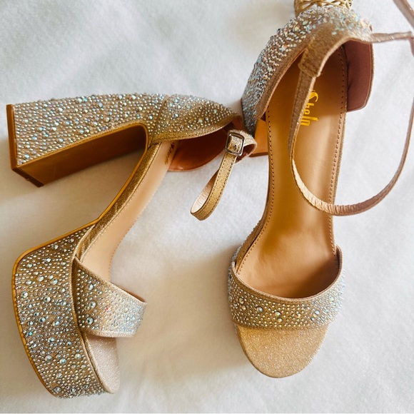 Sheln, rose gold glitter sneaker new size 9 - Picture 3 of 15